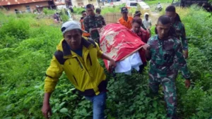 Kegiatan Relawan Bantu Korban Banjir di Sumatra